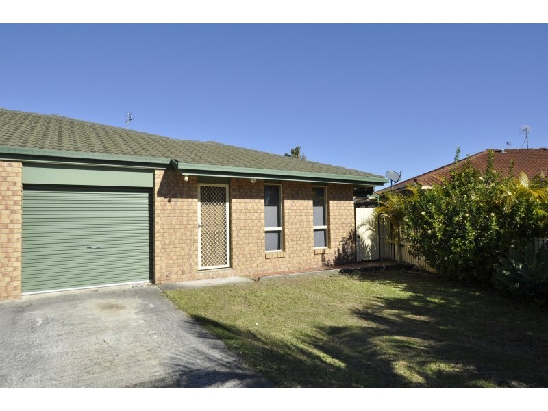 2/22 Crystal Reef Drive, Coombabah QLD 4216