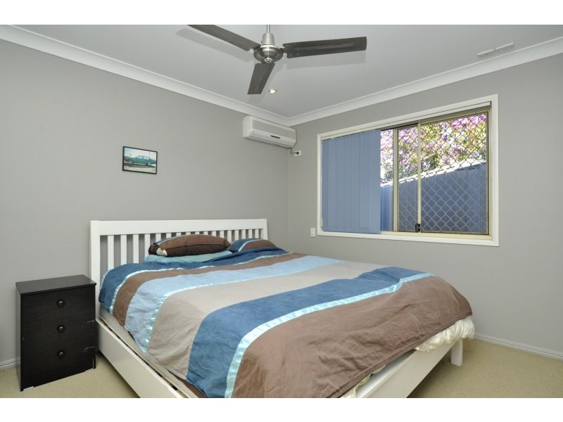 2/22 Crystal Reef Drive, Coombabah QLD 4216