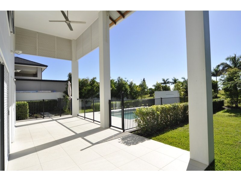 28 Marina Parade, Jacobs Well QLD 4208