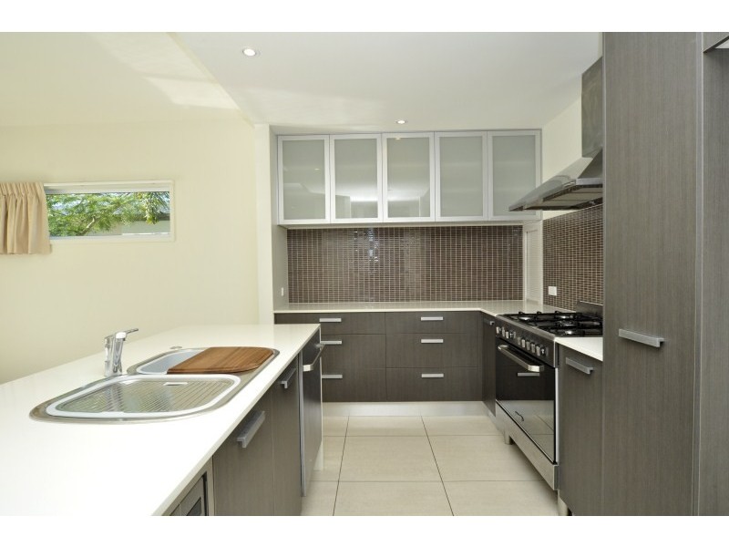 28 Marina Parade, Jacobs Well QLD 4208