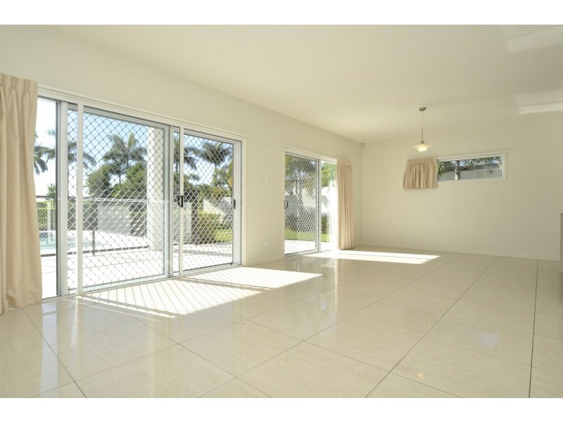 28 Marina Parade, Jacobs Well QLD 4208