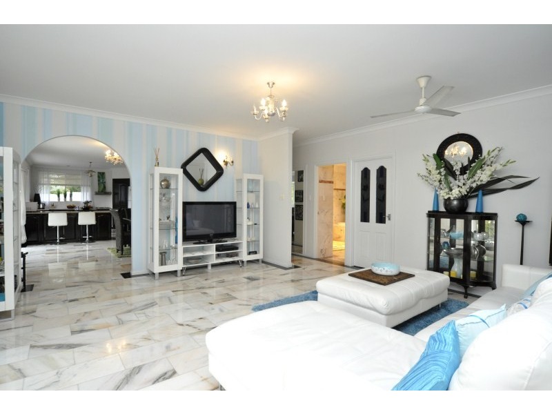 88 Michigan Drive, Oxenford QLD 4210