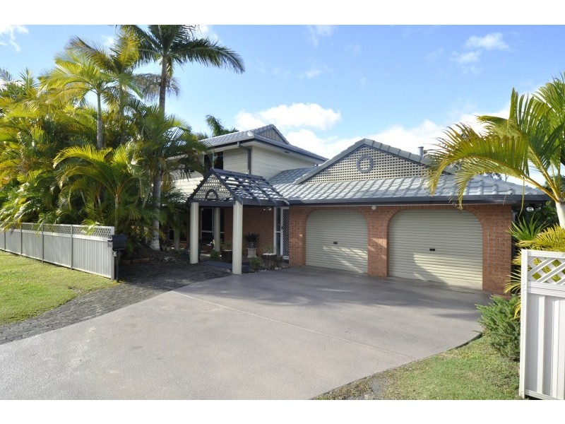 37 Parkes Drive, Helensvale QLD 4212