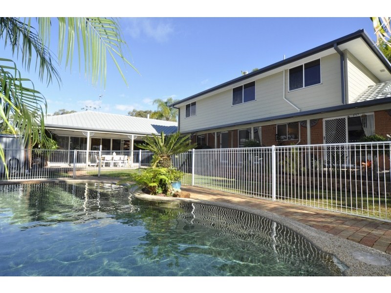 37 Parkes Drive, Helensvale QLD 4212