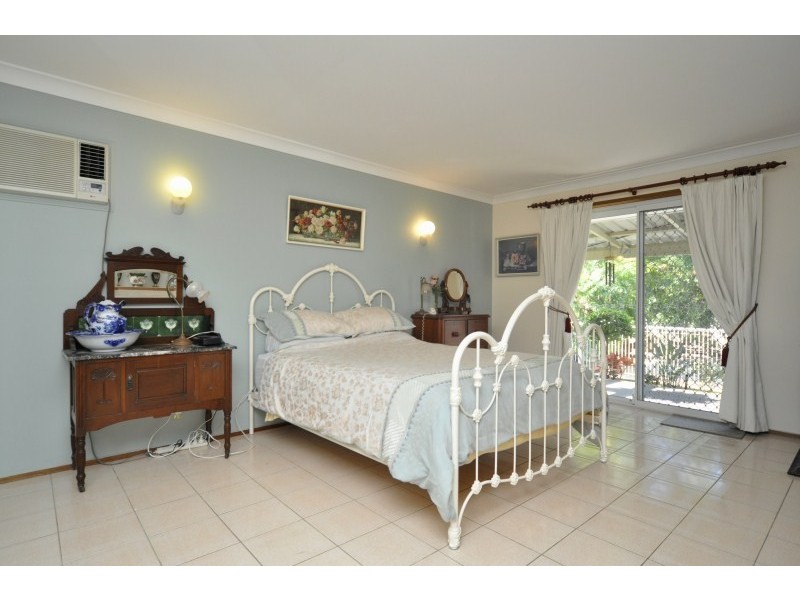 37 Parkes Drive, Helensvale QLD 4212