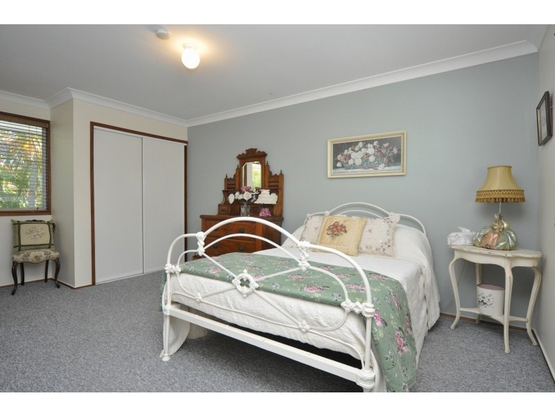 37 Parkes Drive, Helensvale QLD 4212
