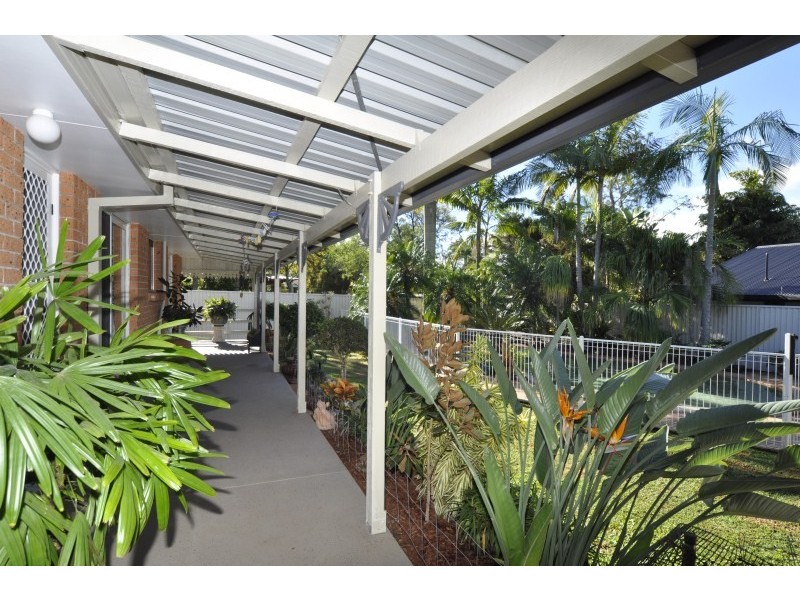 37 Parkes Drive, Helensvale QLD 4212
