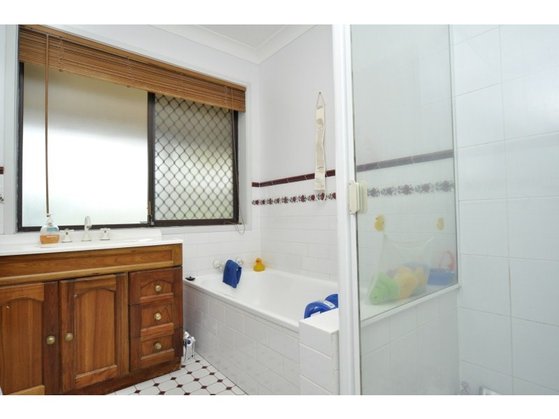 42 Michigan Drive, Oxenford QLD 4210