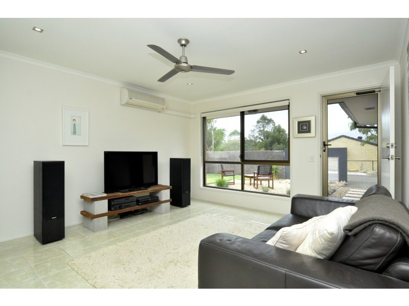 1/8 Epic Court, Oxenford QLD 4210