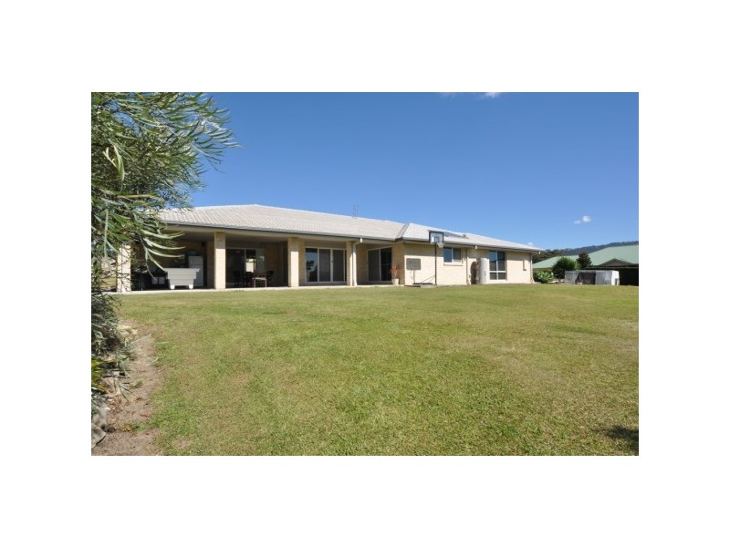 34 Mountain View Crest, Mount Nathan QLD 4211
