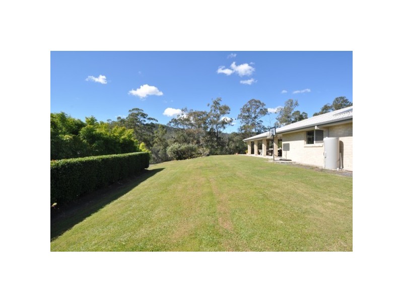 34 Mountain View Crest, Mount Nathan QLD 4211