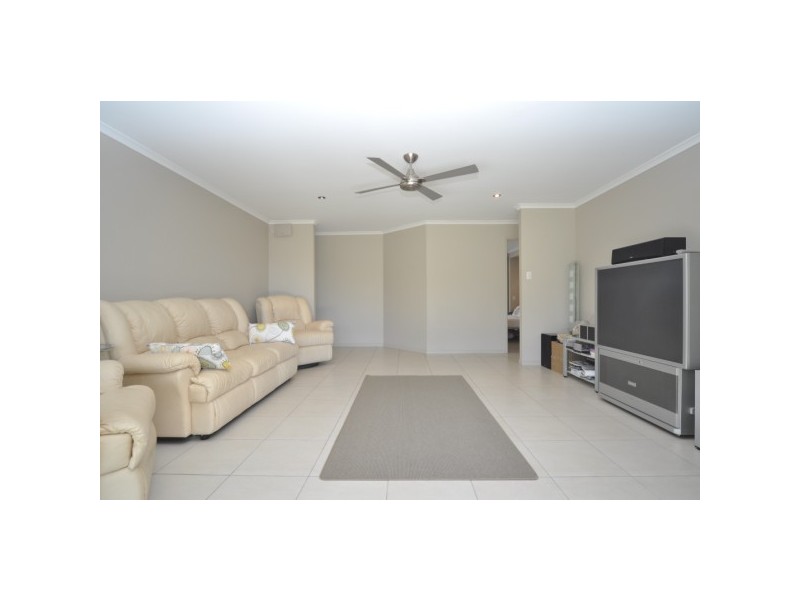 34 Mountain View Crest, Mount Nathan QLD 4211