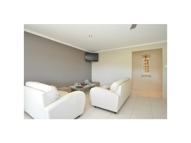 34 Mountain View Crest, Mount Nathan QLD 4211