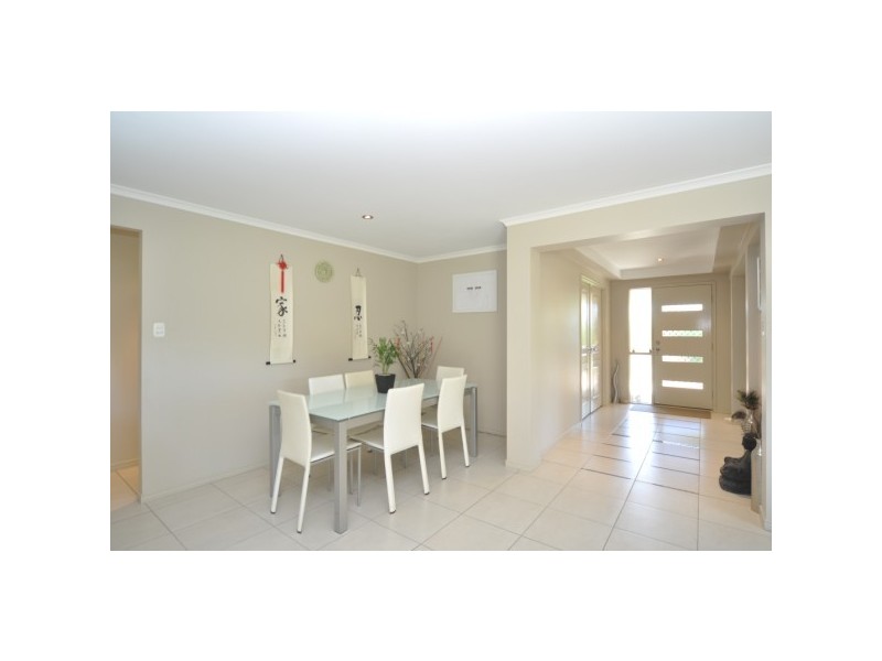 34 Mountain View Crest, Mount Nathan QLD 4211