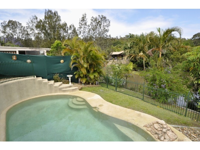25 River Oak Drive, Helensvale QLD 4212