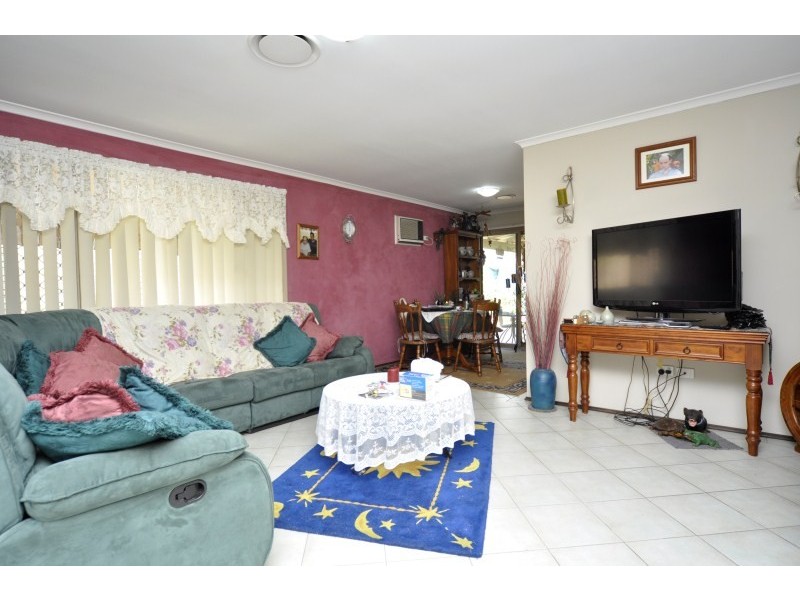 25 River Oak Drive, Helensvale QLD 4212