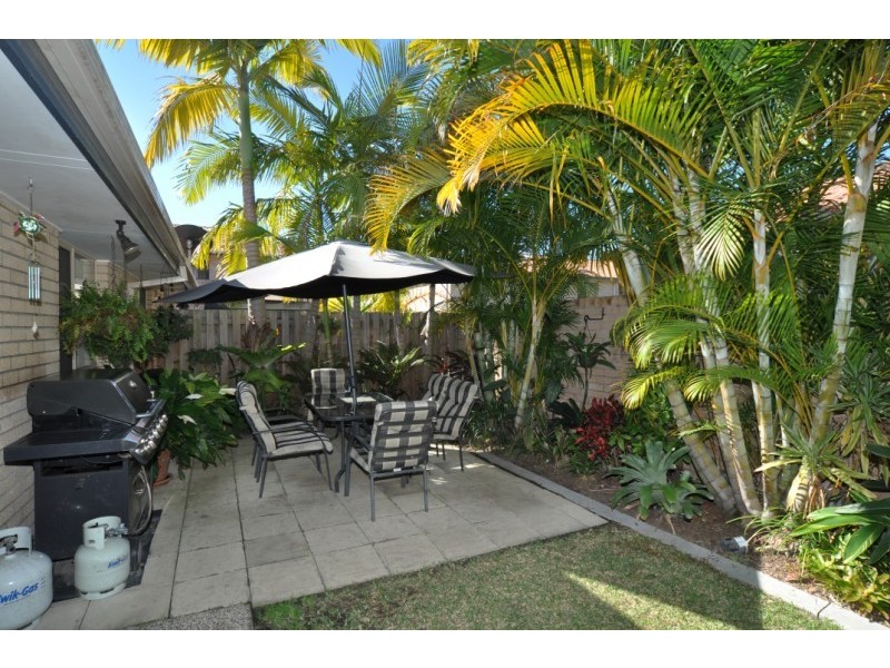 27/2 Bos Drive, Coomera QLD 4209