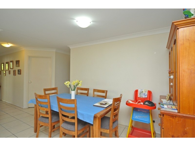 27/2 Bos Drive, Coomera QLD 4209