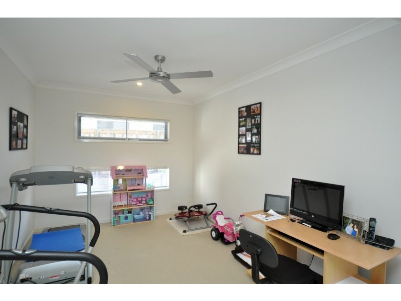 11 Stone Creek Drive, Upper Coomera QLD 4209