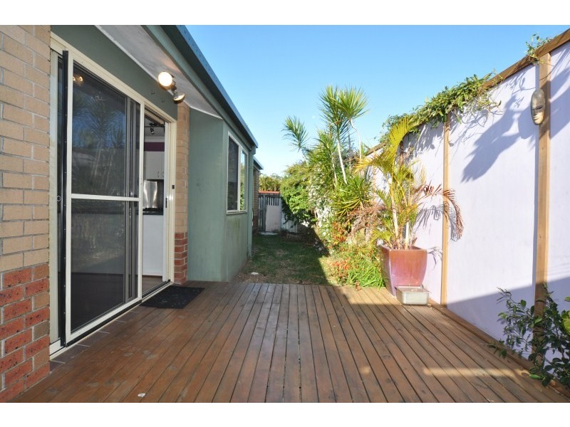 1/10 Crystal Reef Drive, Coombabah QLD 4216