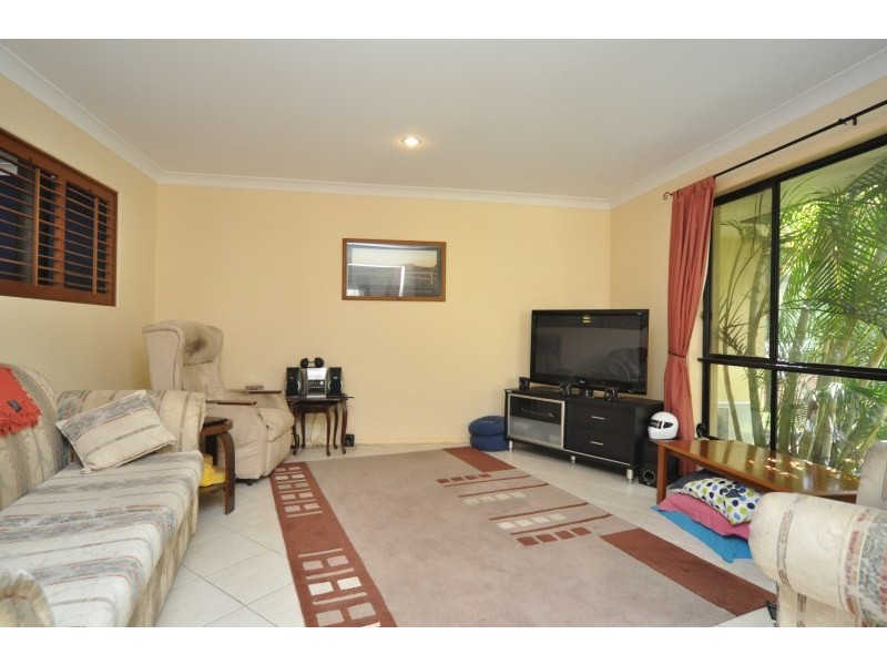 4 Farrer Court, Upper Coomera QLD 4209