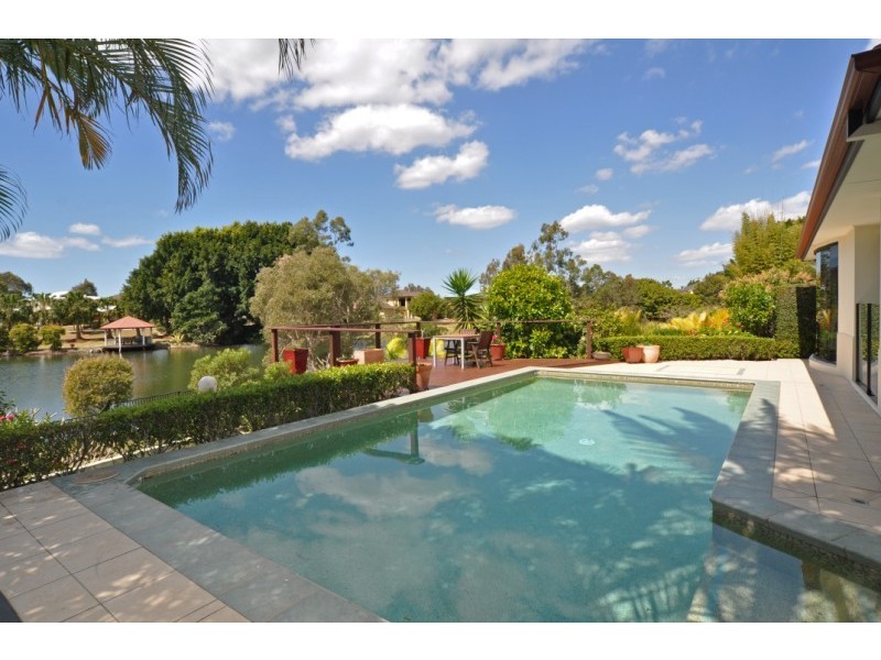 3 River Cove Place, Helensvale QLD 4212