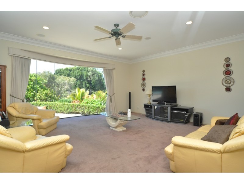 3 River Cove Place, Helensvale QLD 4212