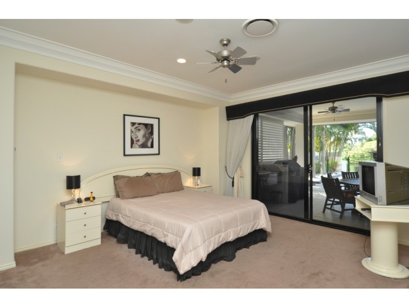 3 River Cove Place, Helensvale QLD 4212