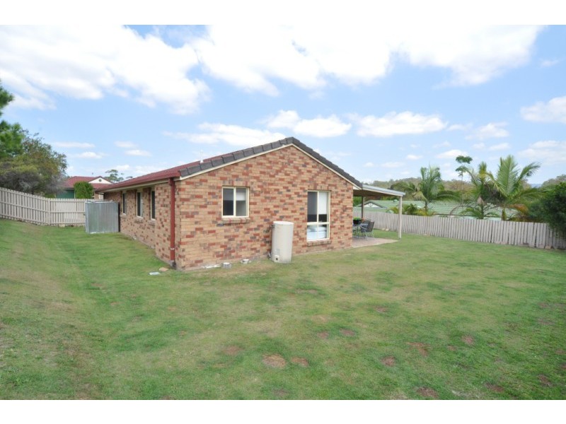 9 Weka Street, Oxenford QLD 4210