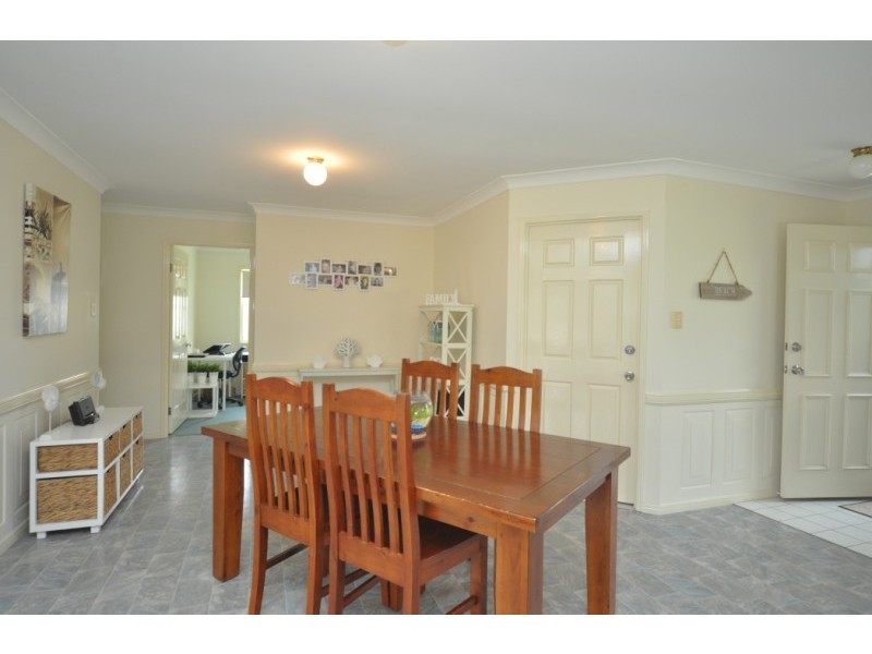 9 Weka Street, Oxenford QLD 4210