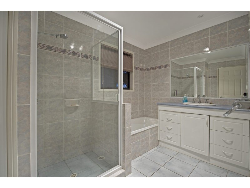 27 Lachlan Drive, Coomera QLD 4209