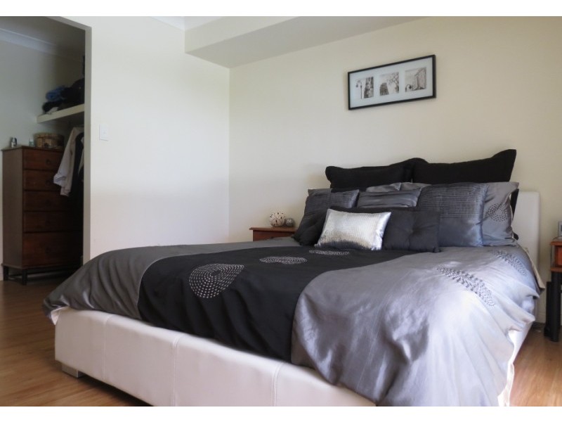 5 Dorchester Court, Oxenford QLD 4210