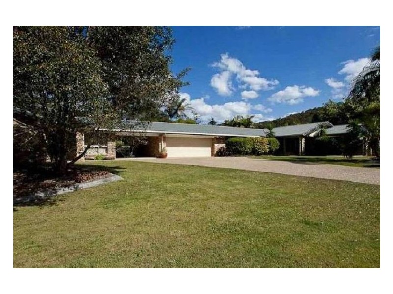 88 California Drive, Oxenford QLD 4210