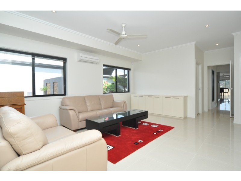 53 Sir Charles Holm Drive, Ormeau QLD 4208