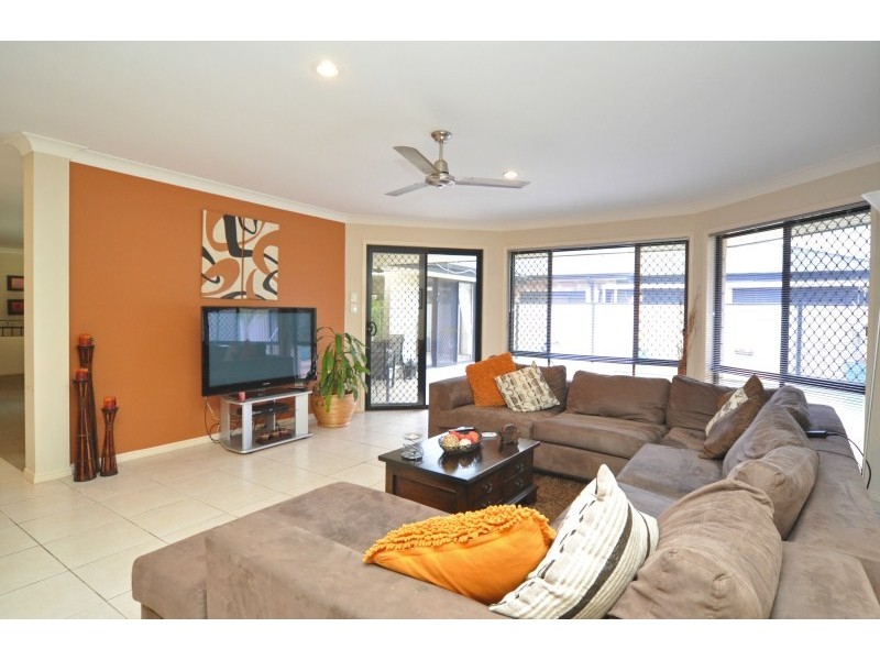 50 Graywillow Boulevarde, Oxenford QLD 4210