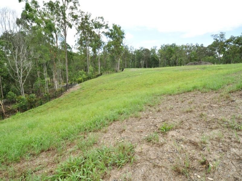 4 Murphys Lane, Oxenford QLD 4210