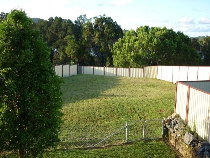 4 Barr’s Court, Oxenford QLD 4210