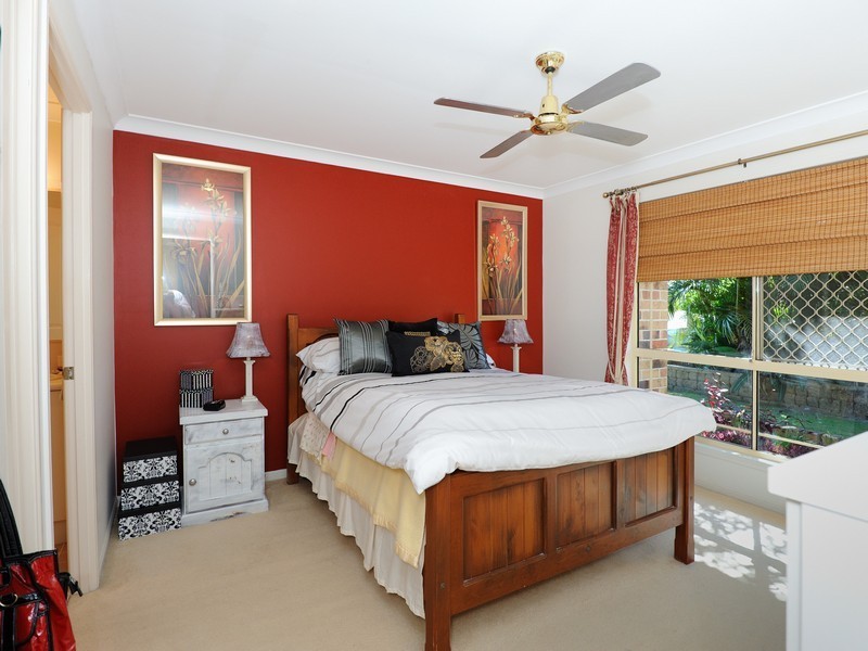 176 Mildura Drive, Helensvale QLD 4212