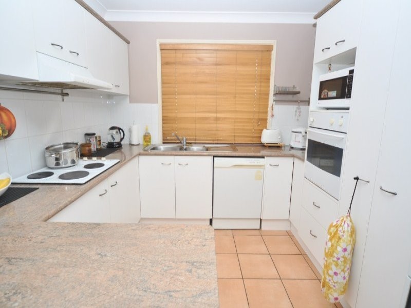 33 Daintree Drive, Parkwood QLD 4214