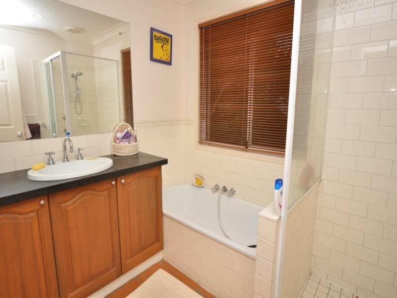 40 Arnold Palmer Drive, Parkwood QLD 4214