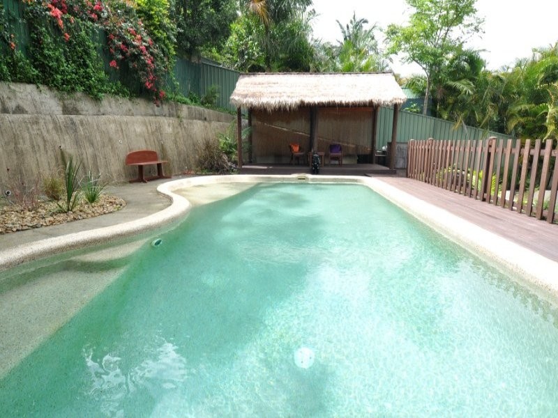 27 Milparinka Terrace, Ashmore QLD 4214