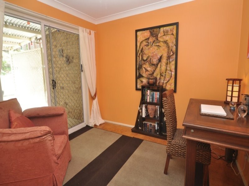 27 Milparinka Terrace, Ashmore QLD 4214