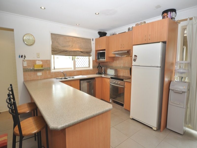 1/144 Kumbari Avenue, Labrador QLD 4215