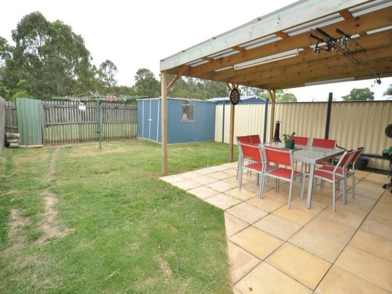 1/144 Kumbari Avenue, Labrador QLD 4215