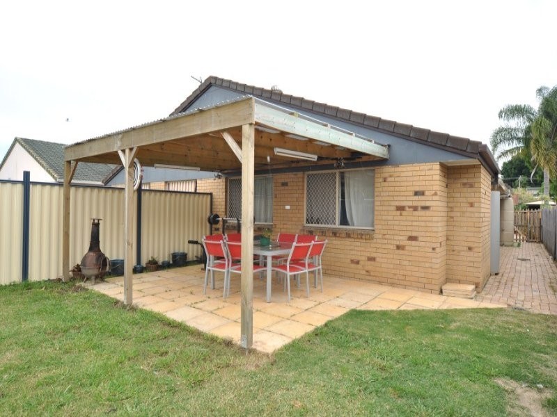 1/144 Kumbari Avenue, Labrador QLD 4215