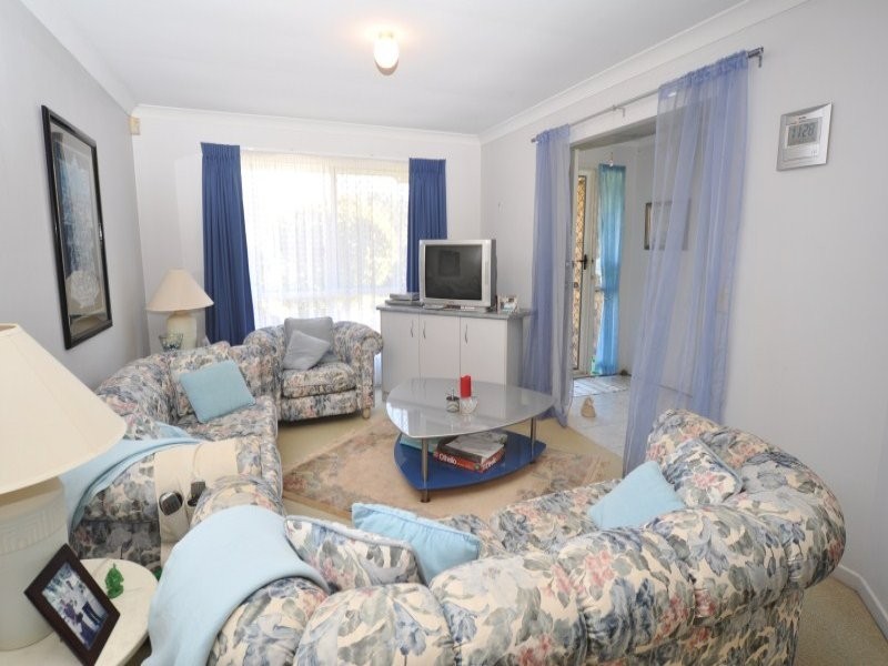 2 Peter Sellers Court, Parkwood QLD 4214