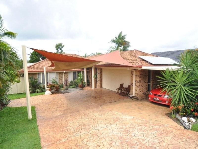 8 Stadler Court, Parkwood QLD 4214