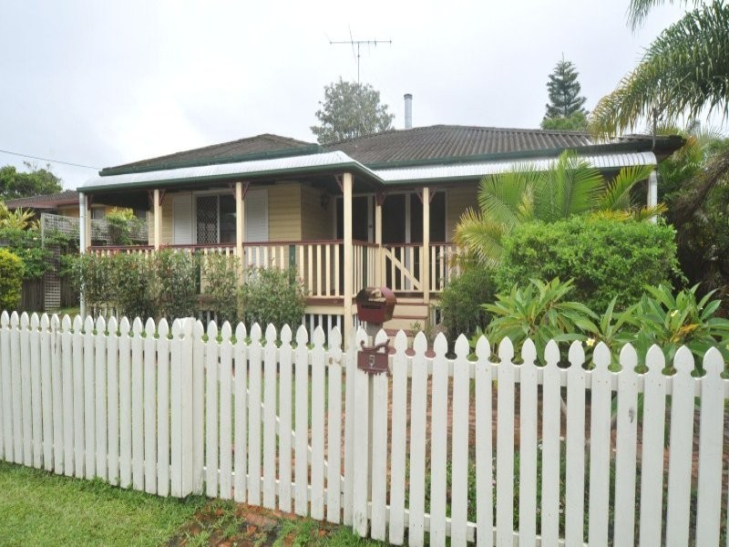 5 Chuter Avenue, Southport QLD 4215