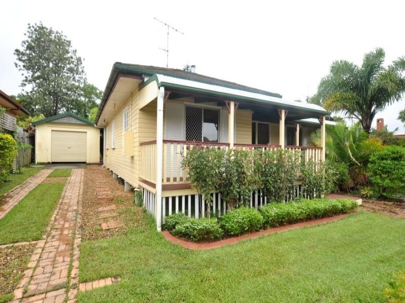 5 Chuter Avenue, Southport QLD 4215