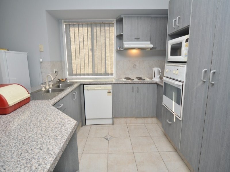 13 Daintree Drive, Parkwood QLD 4214